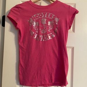 Hooters sin city hot pink shirt